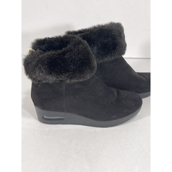 DKNY New Aron Wedge Bootie Black Womens Shoes Faux Fur 7 M Boots Used Once $150 - Picture 3 of 10